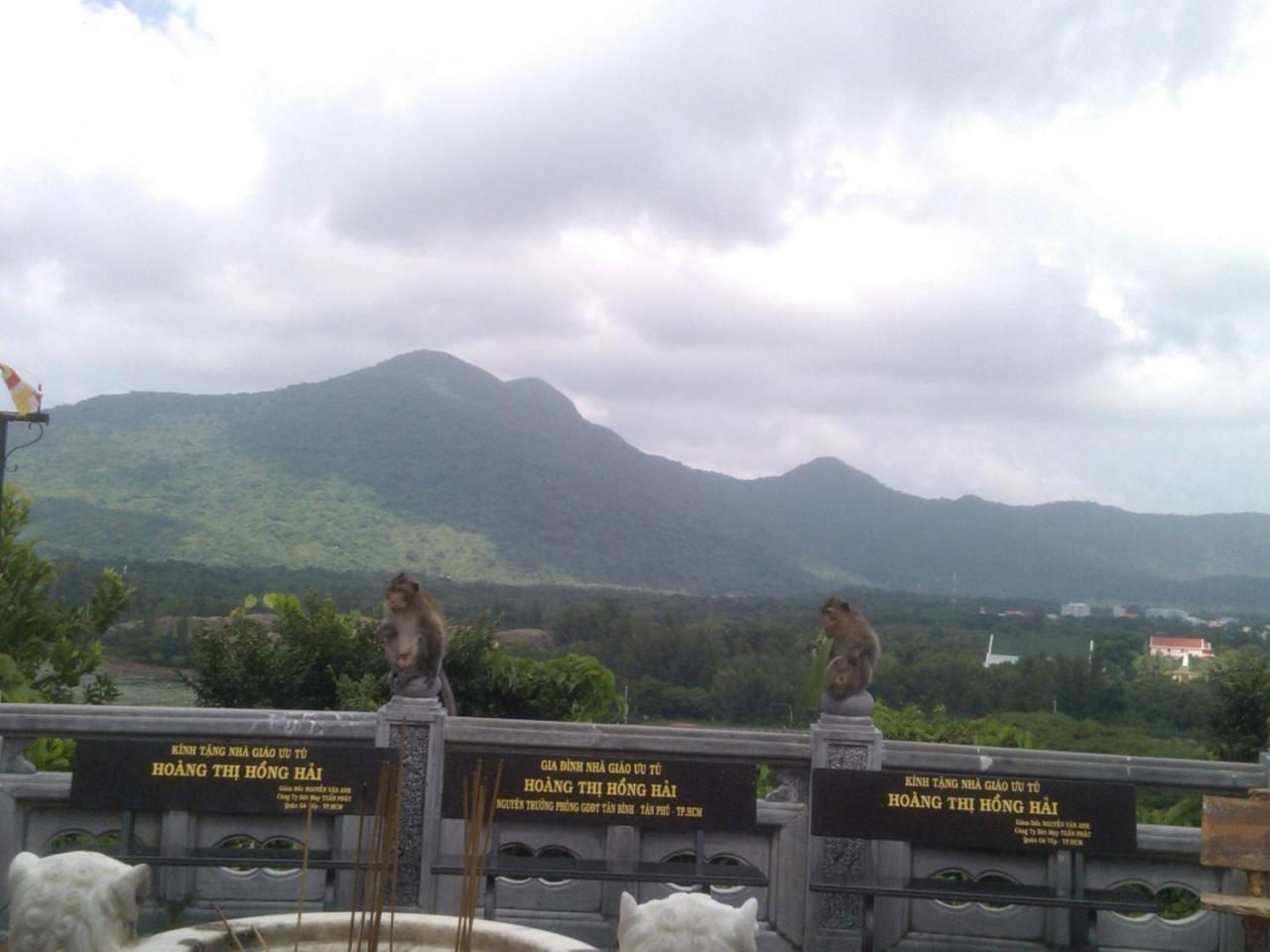 Nha Nghi Hanh Minh Chi Khu Co Ong Exterior foto